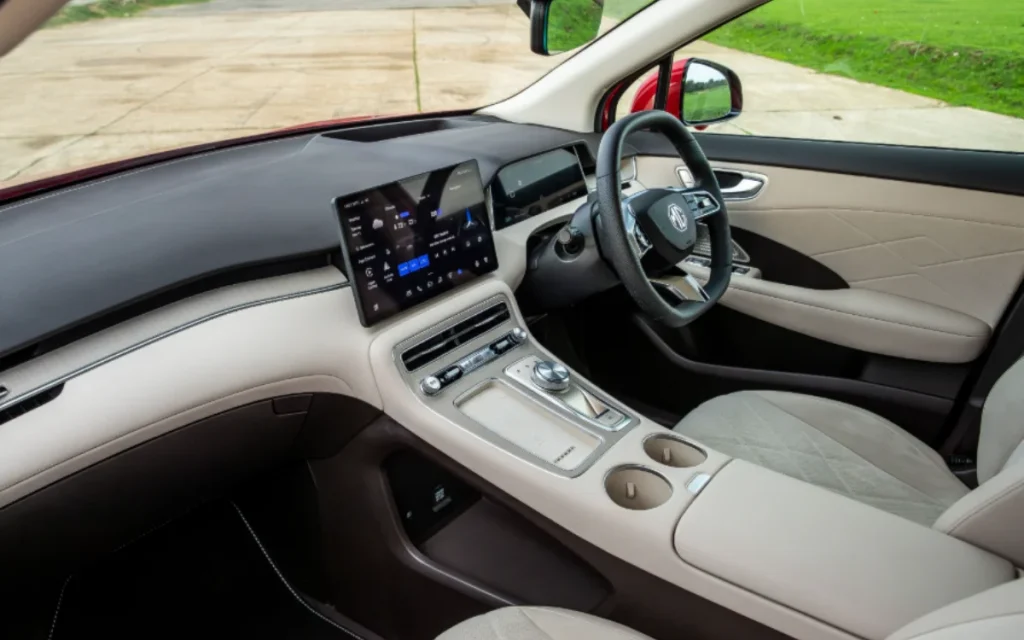 The all-new MGS6 EV is here and offers an impressive range, plenty of space, and some pretty cool new tech