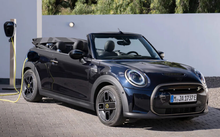 MINI Cooper SE Convertible