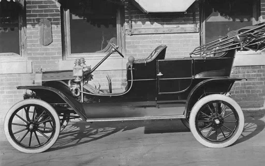 Minnesota man reunited with the Ford Model T his father bought new in 1921, taking an emotional ride in the century-old family car that’s still going strong