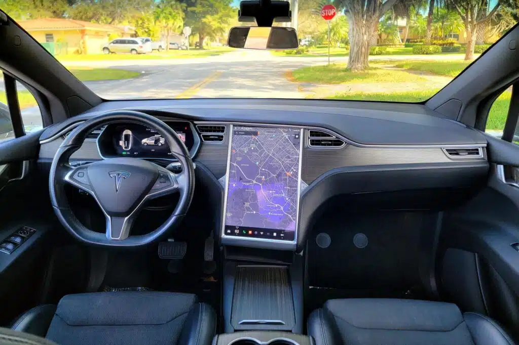 Florida man bought Tesla Model X brand new in 2016, only put 46,000 miles on it and has decided to let it go cheap