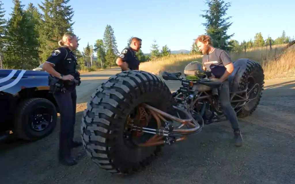 Team rebuild their 'Chopper' bike and are stopped by state troopers who react in surprising way