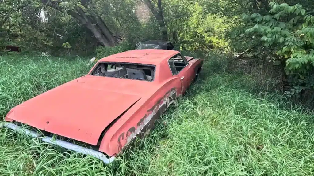 car thief's hideout muscle cars