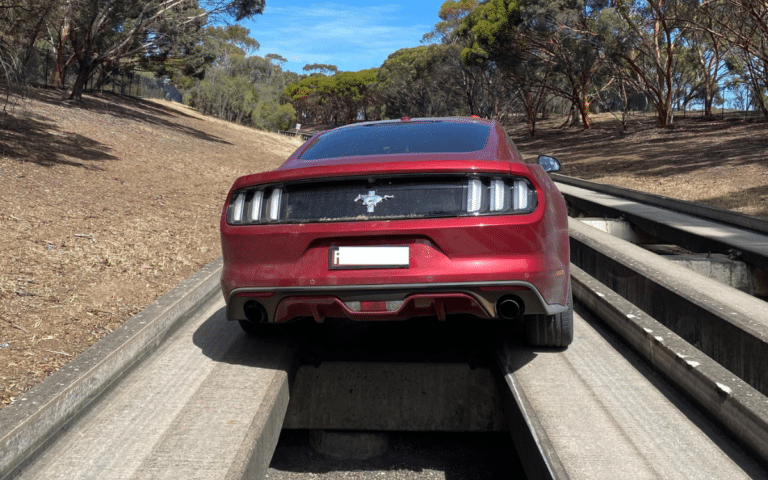 Ford Mustang thieves put their hat in the ring for stupidest criminals by getting stuck on bus-only track