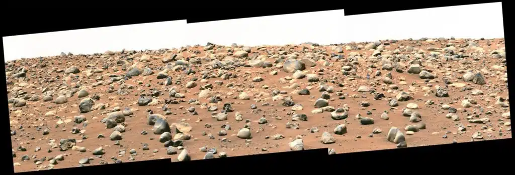 NASA's car-sized rover makes startling discovery on Mars