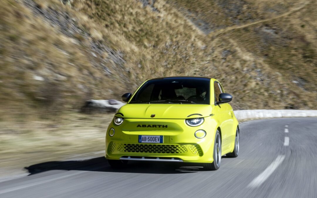 Abarth unveils the new 500e – an Italian electric hot hatch