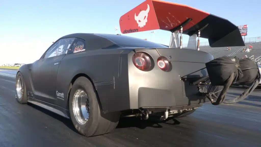 These guys set a new world record with their R35 Nissan GT-R and didn't hold back with their celebrations