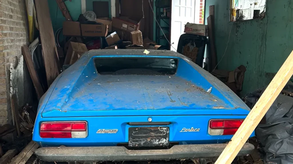 This one-owner Ford sportscar, a 1974 De Tomaso Pantera, has resurfaced after 40 years in storage, impressively still wearing its original parts