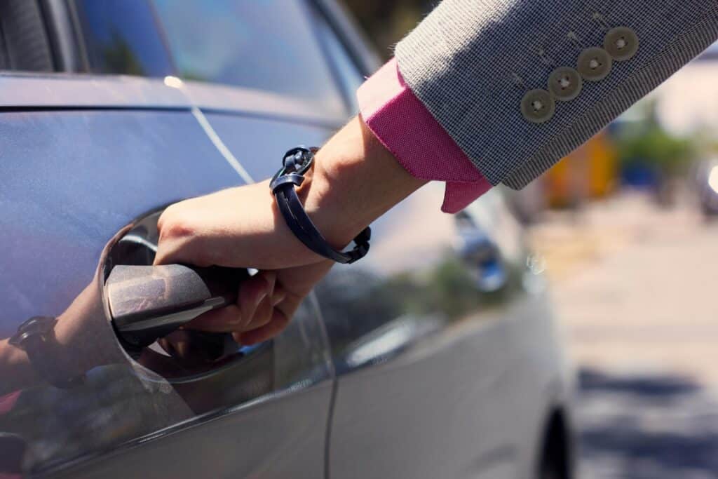 Clever hack gets you into your car even when key fob dead