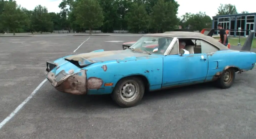 Man attempts to revive two Plymouth Superbirds parked side by side since 1975