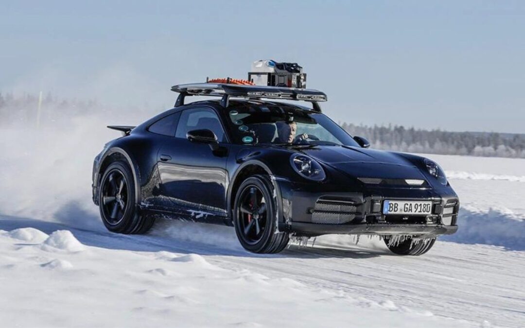 This is the new Porsche 911 Dakar