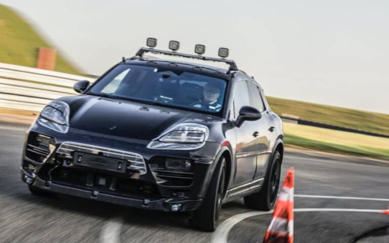 Porsche Macan EV