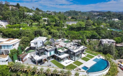 $2B Powerball winner Edwin Castro drops $47M on LA mansion