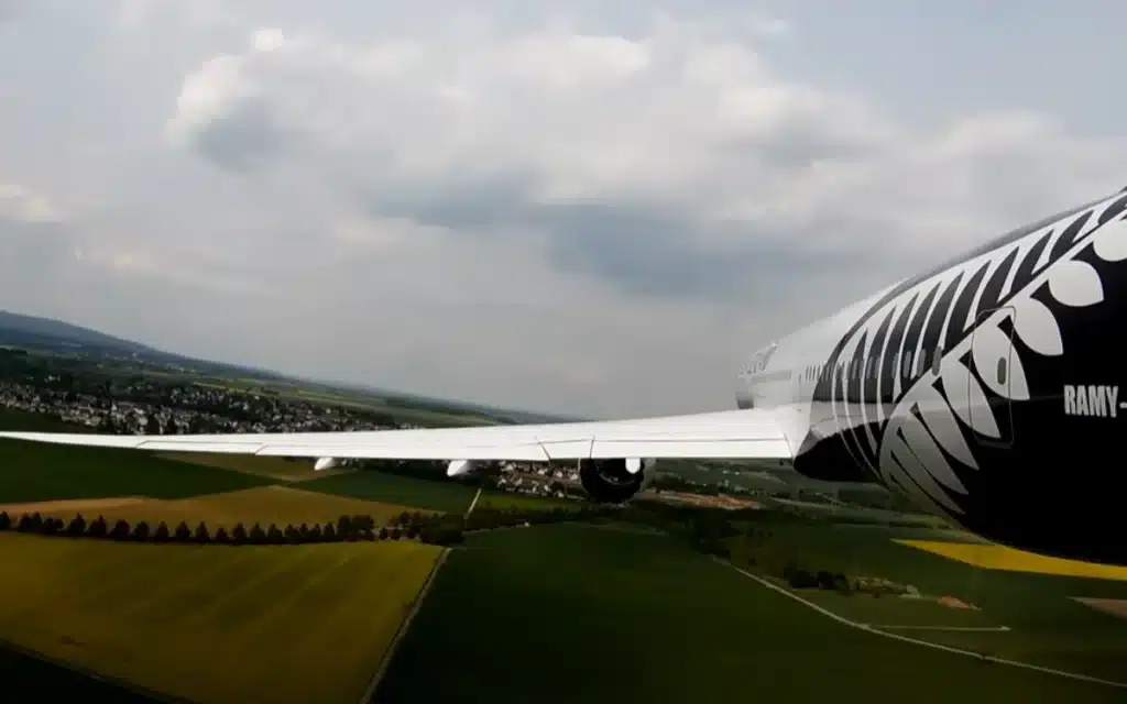 An American builder’s hand-crafted RC Boeing 787 took off flawlessly, but minutes later a wingtip stall sent it crashing in flames