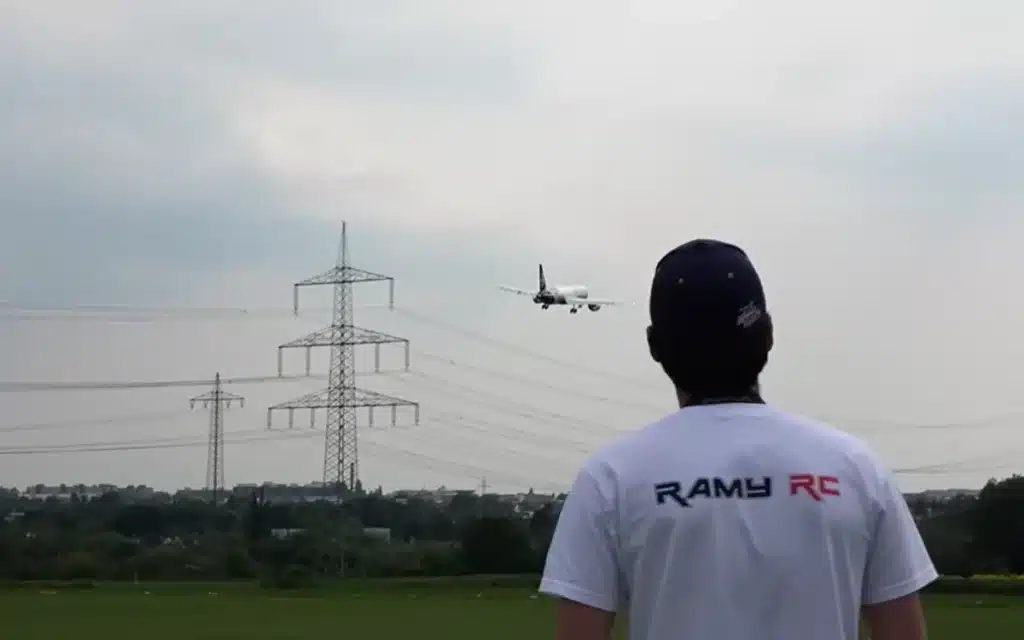 An American builder’s hand-crafted RC Boeing 787 took off flawlessly, but minutes later a wingtip stall sent it crashing in flames
