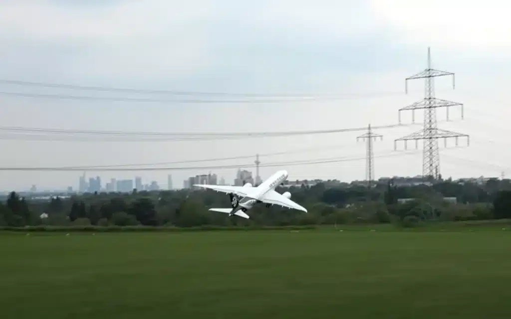 An American builder’s hand-crafted RC Boeing 787 took off flawlessly, but minutes later a wingtip stall sent it crashing in flames