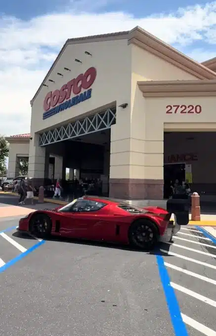 American builds 850HP race car and uses it for groceries but everyone's focused on something else