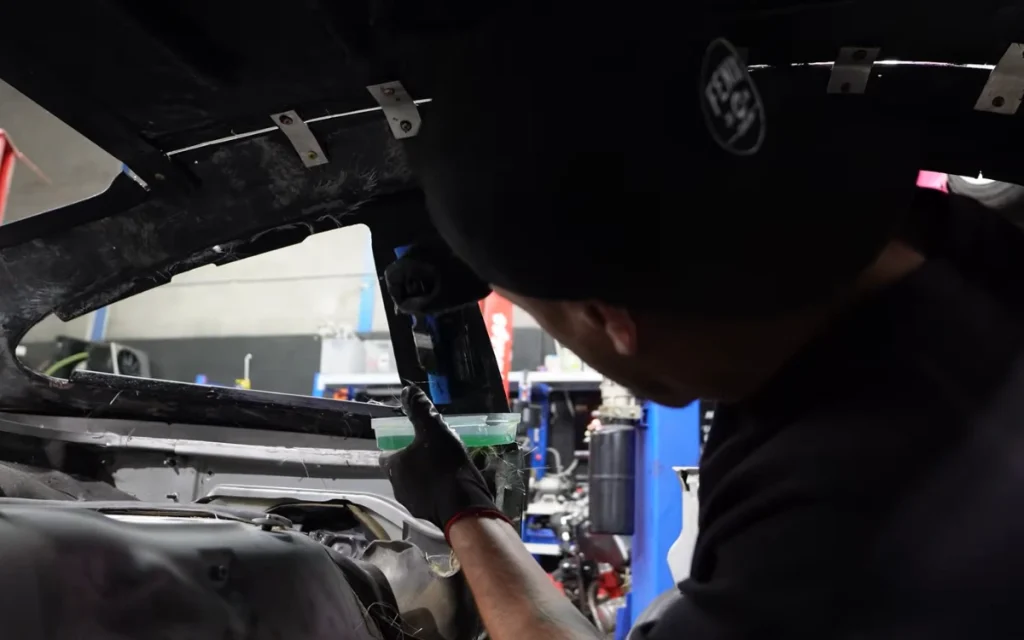 3D-printing a Porsche GT3 replica and actually driving it on the road may sound impossible, but Australian YouTuber Mike Lake has made serious progress.