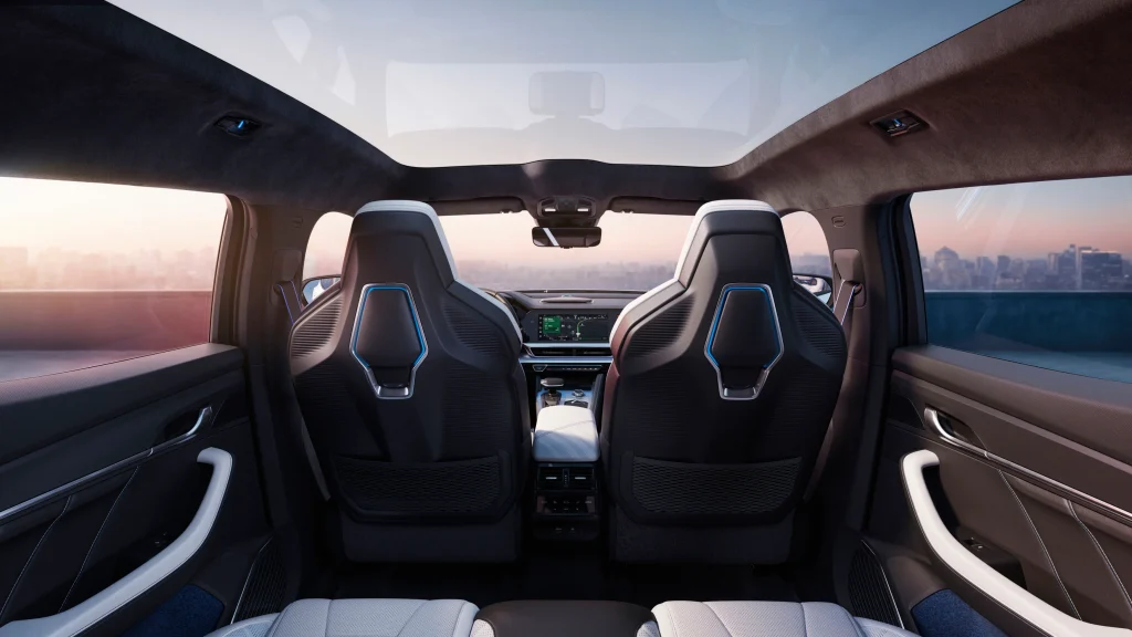 The new Renault Filante looks electric but skips the plug entirely, using a self-charging hybrid setup to anchor the brand’s premium global push