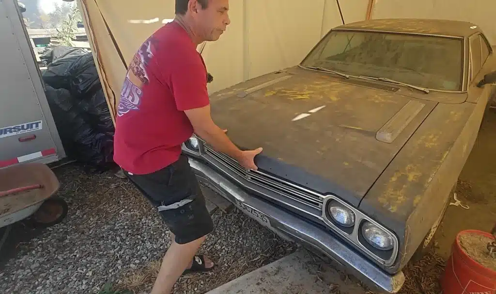 1969 Road Runner abandoned for 25 years