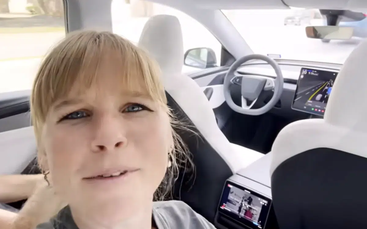Tesla Robotaxi rider receives strange call telling her to exit the vehicle immediately