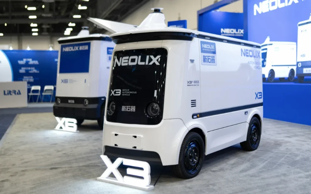 China-based Neolix has unveiled its next-generation AI-powered autonomous RoboVan, and its dinky size makes it an ideal delivery bot for cities
