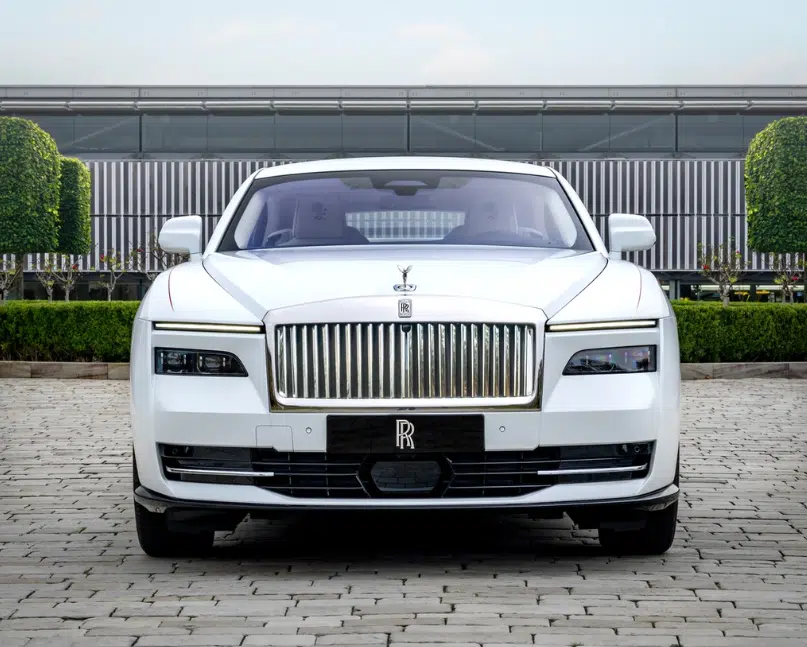 This Dubai millionairess turned a Rolls-Royce Spectre into a half-million dollar love letter