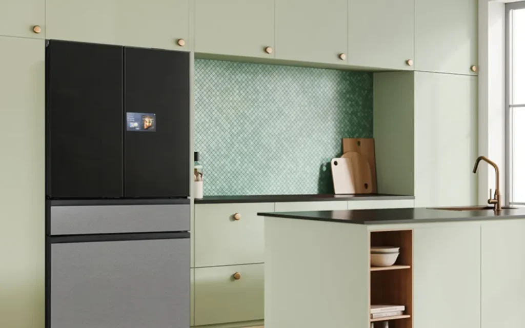 Samsung has confirmed that its high-tech WiFi-enabled fridges are going to start displaying adverts.
