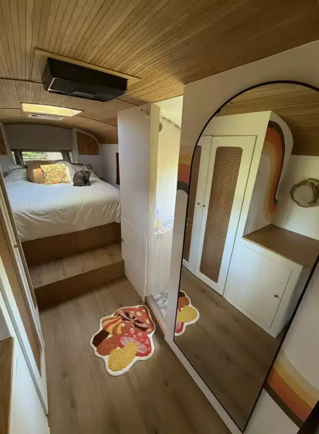 A US couple has converted an old school bus into a cozy and spacious motorhome that they use to travel the world.