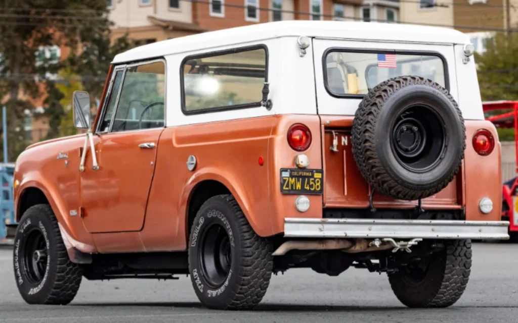 A man who is selling his 1969 International Harvester Scout 800A after more than 50 years has left a couple of important notes on the dashboard to help out the new owner
