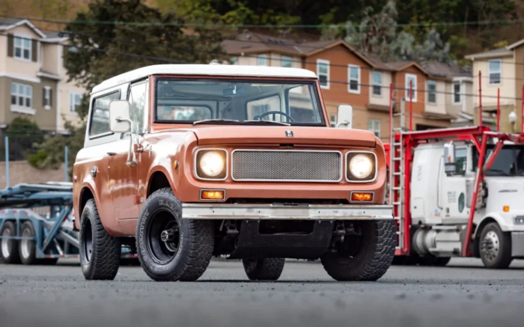 A man who is selling his 1969 International Harvester Scout 800A after more than 50 years has left a couple of important notes on the dashboard to help out the new owner