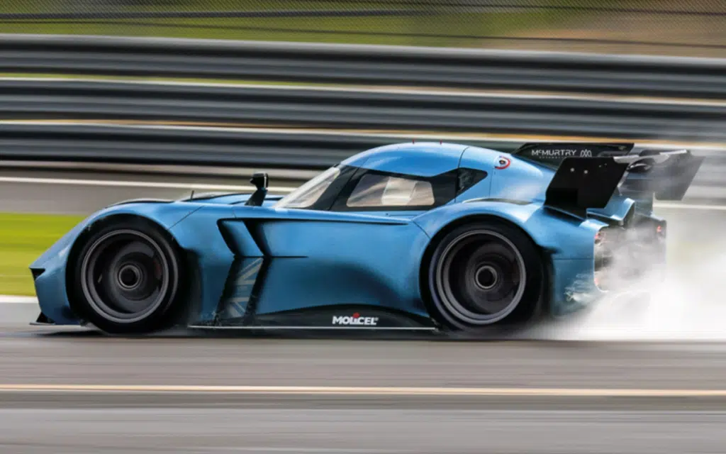 McMurtry shows off its upside-down hypercar tech at Goodwood with a spinning rig – called the Rotator – and proof the Spéirling can drive on the ceiling.
