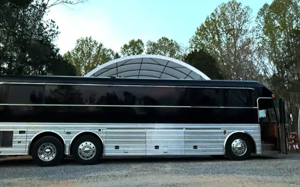A 77-year-old vintage Greyhound Silverside named Lenny just completed a 2,000mi road trip after years in storage and proved he's far from finished