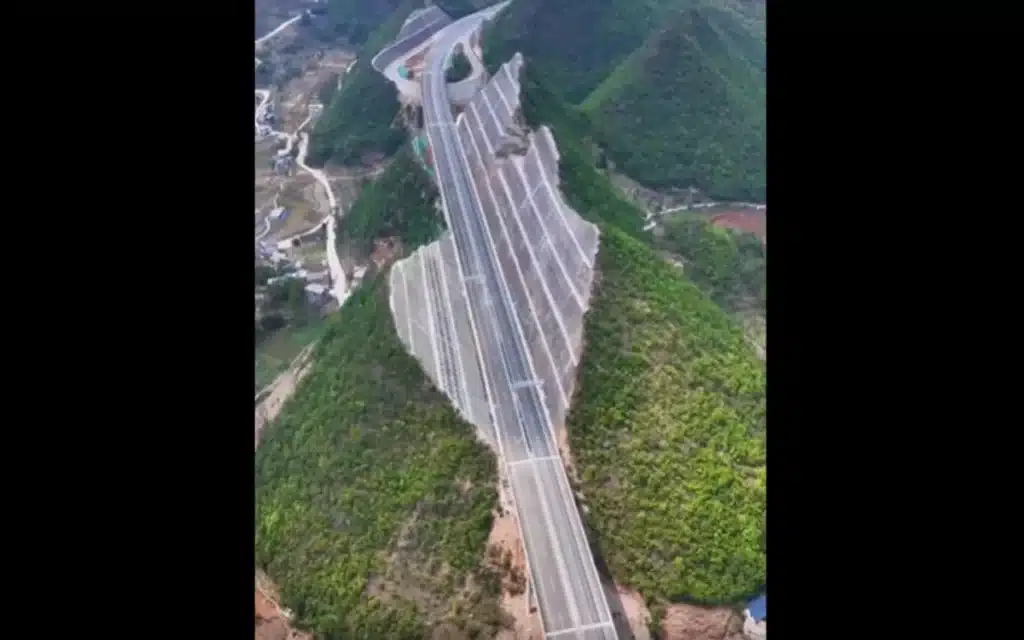 China sliced a mountain in half to build the Guizhou Luan Expressway, crowned by the Huajiang Canyon Bridge, soon to be the world’s highest at 2,051ft