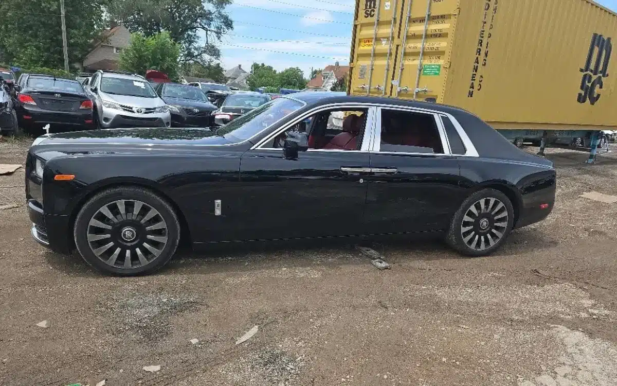 Indianapolis detectives recover $1,000,000 worth of stolen luxury vehicles from old car lot