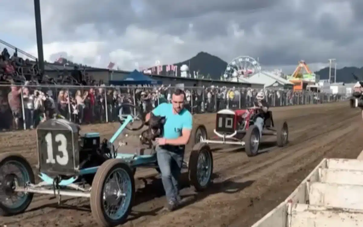 Oregon’s 100-year-old relay race involving pigs and Ford Model T cars is the ‘most redneck’ thing ever