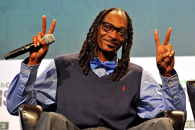 Snoop Dogg revealed how much Spotify paid him for getting 1 billion streams