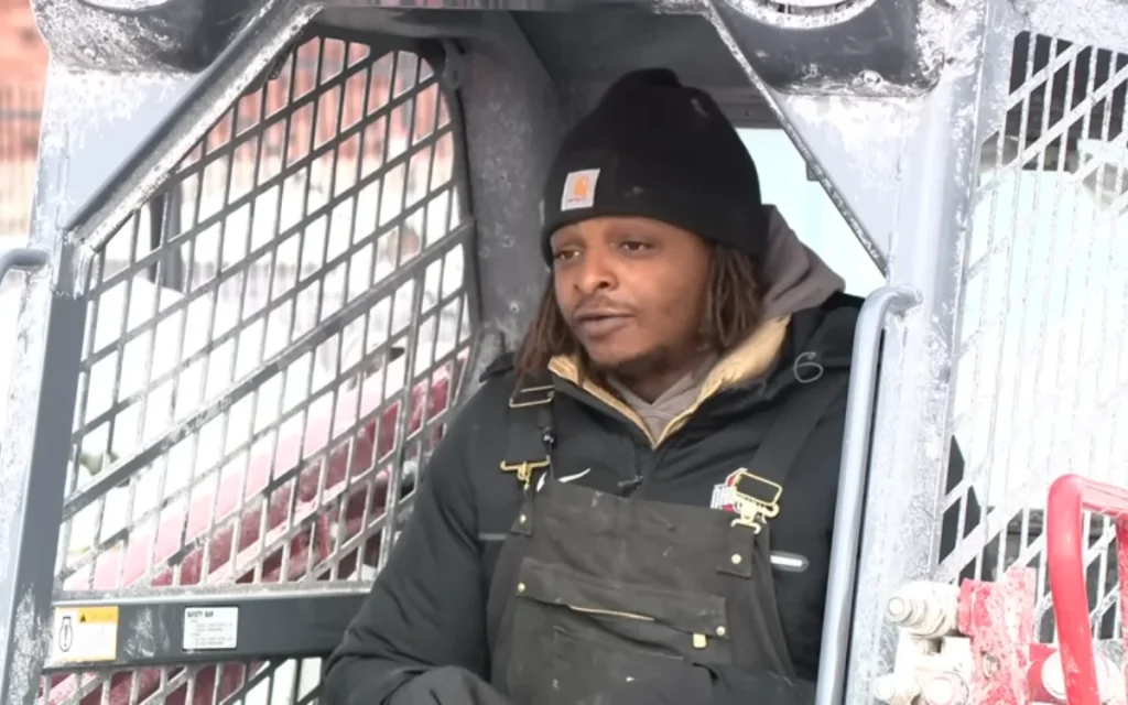 A resident in St Louis hired a snow plow and cleared snow-covered roads for free, in an incredibly helpful act of kindness