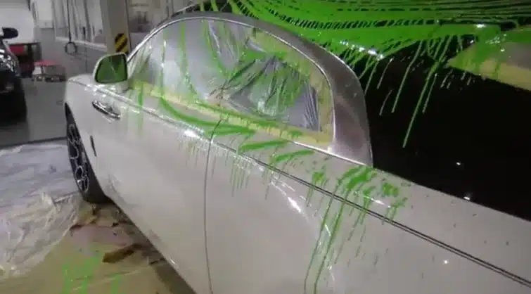 From Rolls-Royce holographic hues to a $62,000 Lamborghini color-shift, here are 9 incredible supercar paint finishes that redefine automotive art
