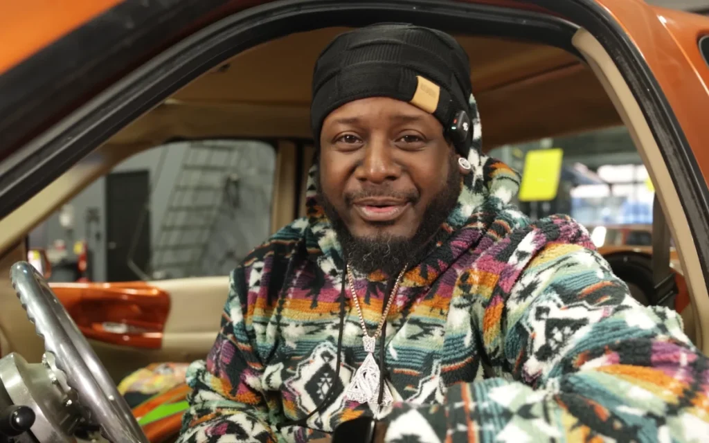 T-Pain reunited with the original builder of his iconic 2000s mini truck Catch22 and uncovered the hidden details he never knew about
