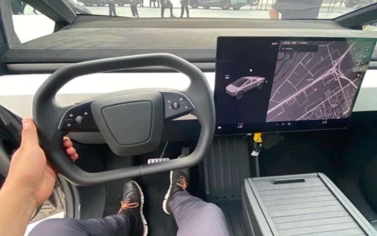 Tesla Cybertruck interior