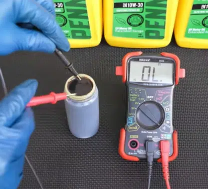 American YouTuber shows how he changes the oil on a V8 Tesla, helpful to know