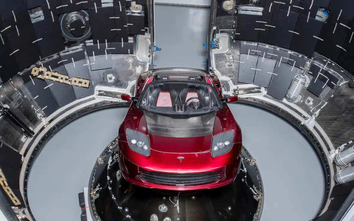 This is how the cherry red Tesla Roadster was launched into space