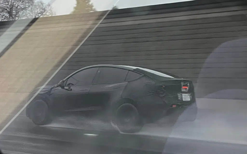 Another Tesla Model Y Juniper prototype was spotted testing and it gives a closer look at the new elements