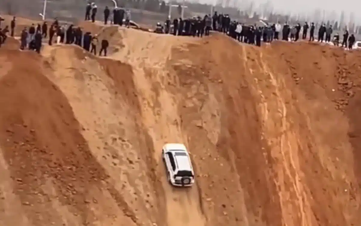 Thrilling footage shows a Toyota Land Cruiser scaling a near-vertical slope like it’s flat ground