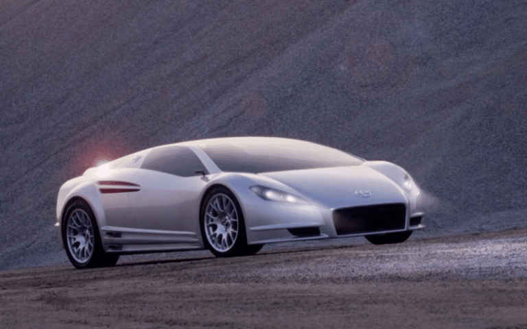 2004 Toyota concept was the first ever hybrid supercar with a pretty jaw-dropping range