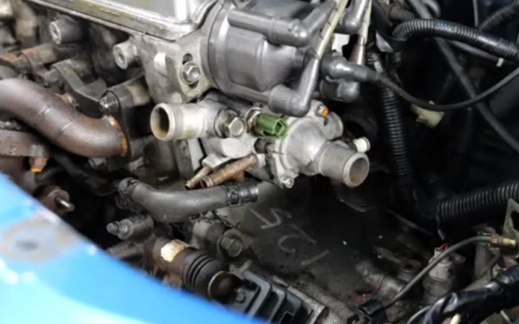 Man tries to engine swap Toyota Sera but it ends in disaster