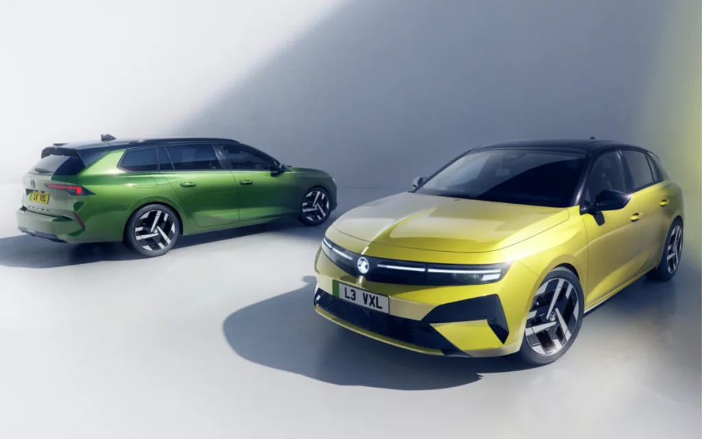 The long-standing Vauxhall Astra has been given a facelift, and now sports a bold new look, and some extra range for its all-electric model