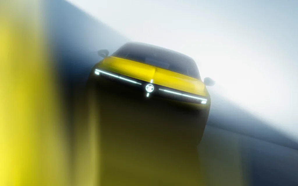 The long-standing Vauxhall Astra has been given a facelift, and now sports a bold new look, and some extra range for its all-electric model