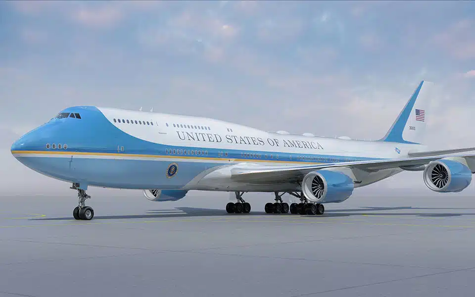 Converting the Qatari $400M 747 into new Air Force One could cost $1,000,000,000