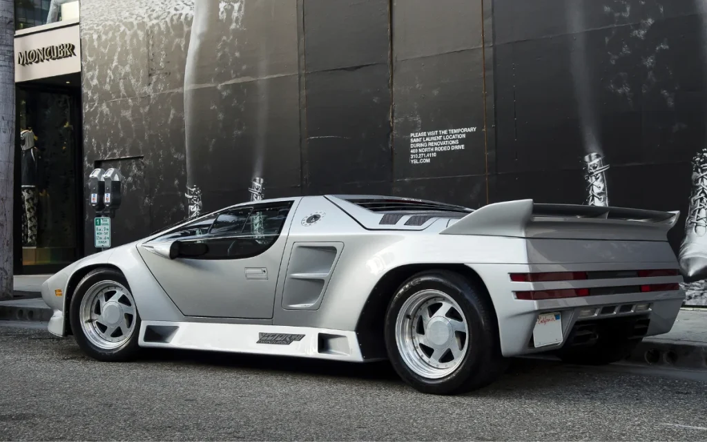 A long-forgotten American supercar developed during the late 1980s was light years ahead of it time, but sadly it didn’t stick around